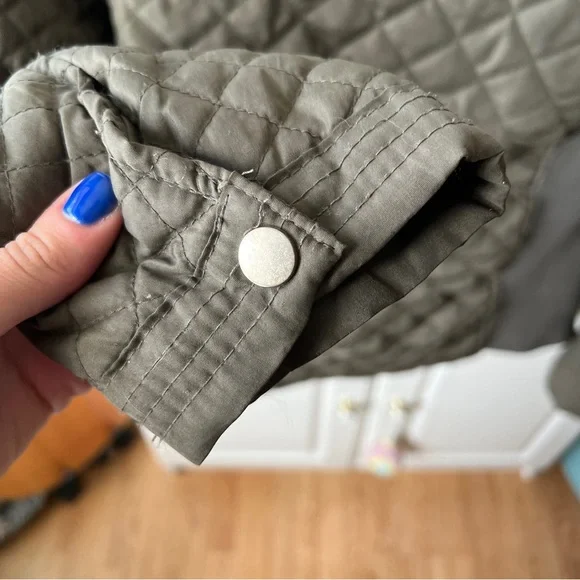 Me Jane Green Quilted Zip Up Jacket - Picture 8 of 9